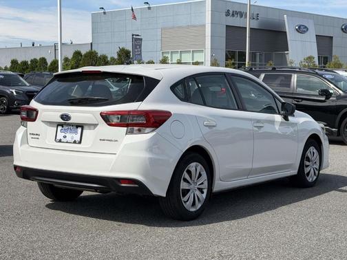 Crystal White Pearl 2023 Subaru Impreza Base