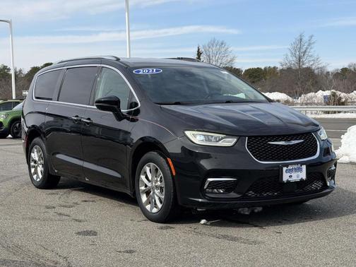2021 Chrysler Pacifica Touring-L
