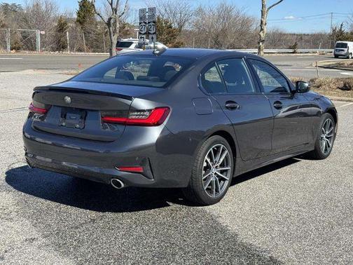 2019 BMW 330 i xDrive