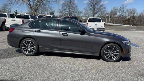 2019 BMW 330 i xDrive