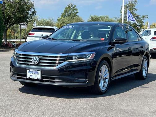 Deep Black Pearl Effect 2020 Volkswagen Passat 2.0T S