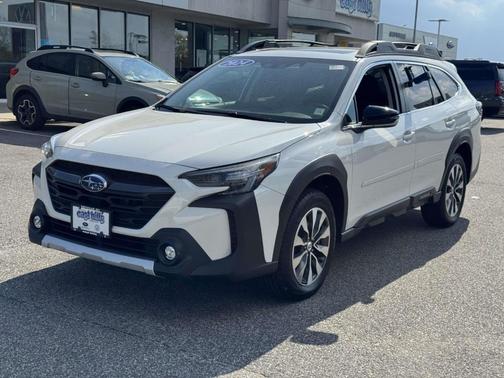 Crystal White Pearl 2024 Subaru Outback Limited