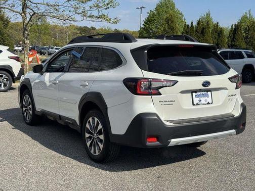 Crystal White Pearl 2024 Subaru Outback Limited