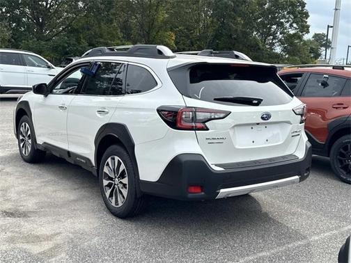2025 Subaru Outback Touring XT