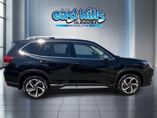 Crystal Black Silica 2022 Subaru Forester Touring