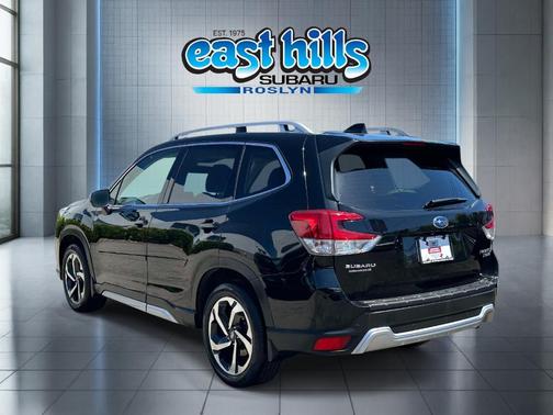 Crystal Black Silica 2022 Subaru Forester Touring
