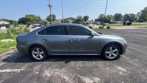 2015 Volkswagen Passat 1.8T Limited Edition