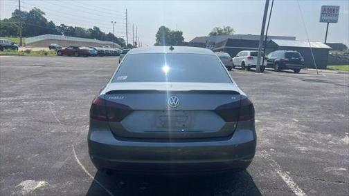 2015 Volkswagen Passat 1.8T Limited Edition