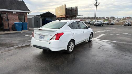 2015 Nissan Versa 1.6 SL