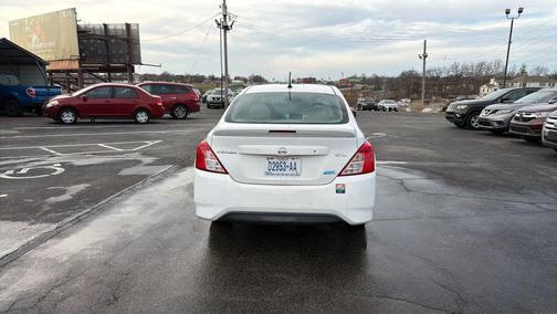 2015 Nissan Versa 1.6 SL