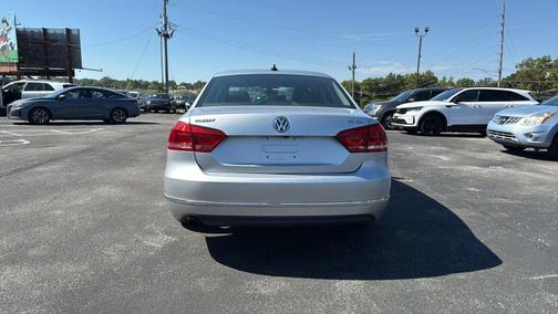 2015 Volkswagen Passat 1.8T Auto SEL Premium