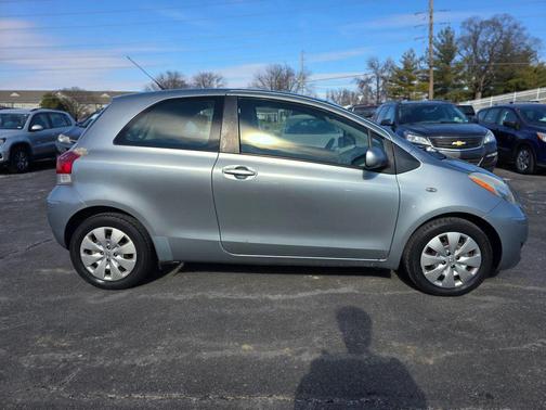 2009 Toyota Yaris Base