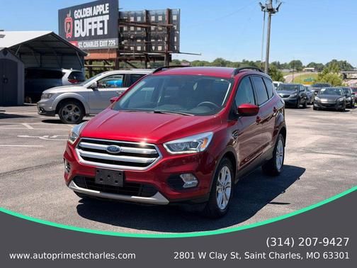 Ruby Red Metallic Tinted Clearcoat 2017 Ford Escape SE