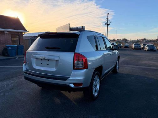 2011 Jeep Compass Sport