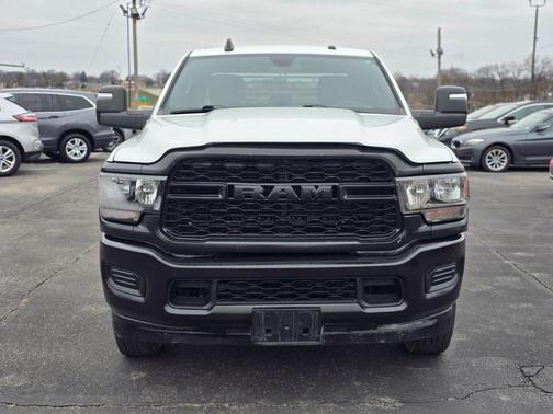 2024 RAM 2500 Tradesman Crew Cab 4x4 6'4' Box