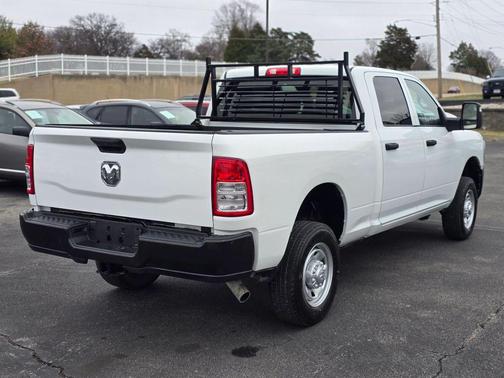 2024 RAM 2500 Tradesman Crew Cab 4x4 6'4' Box