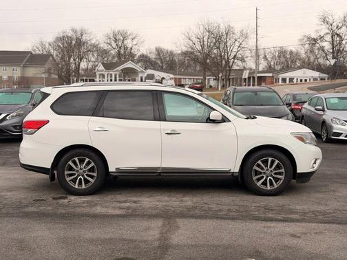 2015 Nissan Pathfinder SL