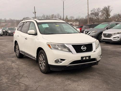 2015 Nissan Pathfinder SL
