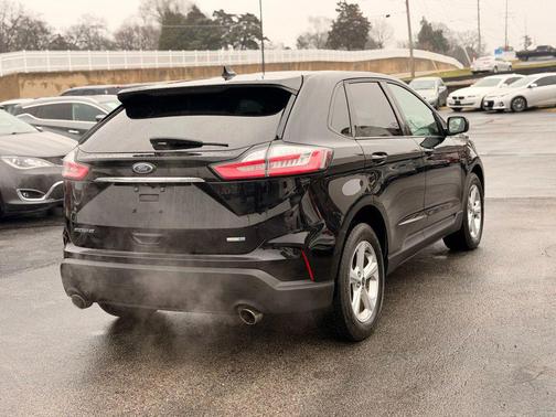 2020 Ford Edge SE