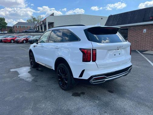2023 Kia Sorento SX