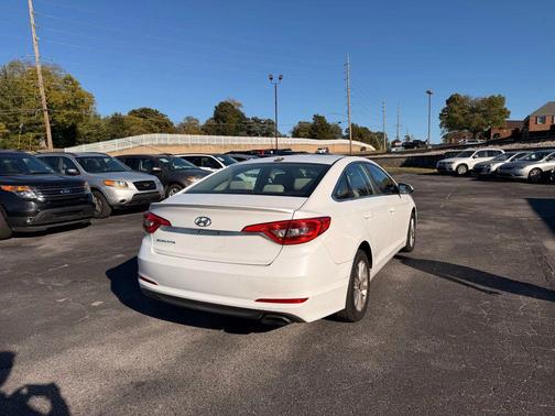 2016 Hyundai SONATA SE