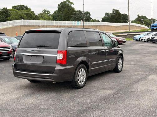 Gray 2015 Chrysler Town & Country Touring