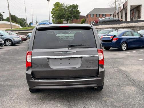 Gray 2015 Chrysler Town & Country Touring