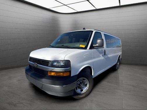 2021 Chevrolet Express 3500 LT