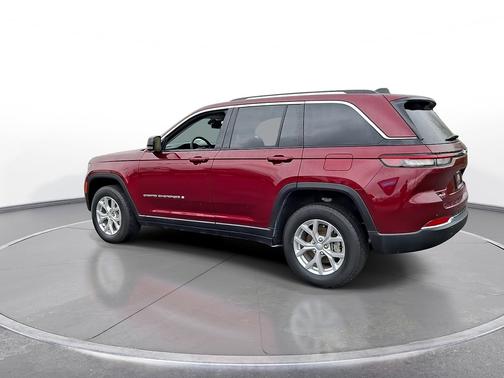 Velvet Red Pearlcoat 2023 Jeep Grand Cherokee Limited 4x4