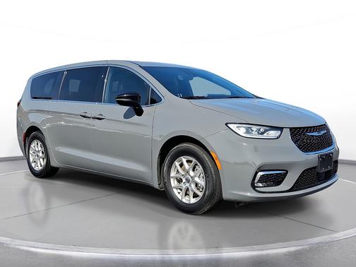 Ceramic Gray Clearcoat 2025 Chrysler Pacifica Select FWD