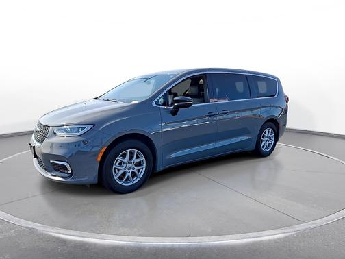 Ceramic Gray Clearcoat 2025 Chrysler Pacifica Select FWD