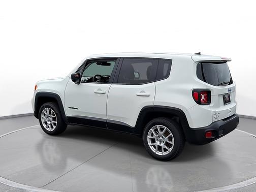 Alpine White Clearcoat 2023 Jeep Renegade Latitude 4x4