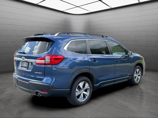 2022 Subaru Ascent Premium 8-Passenger