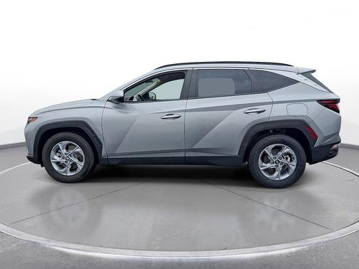 Shimmering Silver 2024 Hyundai TUCSON SEL FWD *Ltd Avail*
