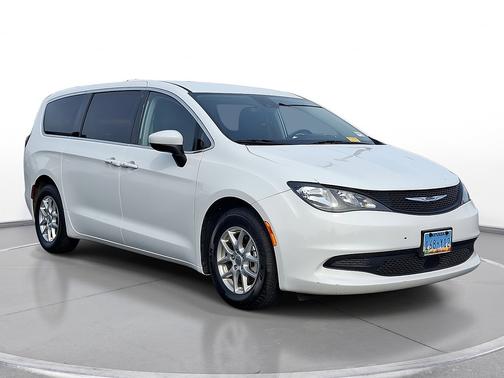 Bright White Clearcoat 2023 Chrysler Voyager LX FWD
