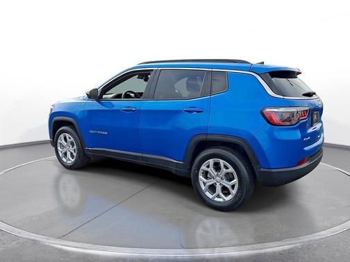 Hydro Blue Pearlcoat 2024 Jeep Compass Latitude 4x4