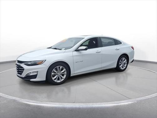 Summit White 2023 Chevrolet Malibu 4dr Sdn 1LT