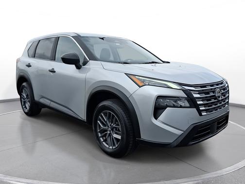 Brilliant Silver Metallic 2024 Nissan Rogue FWD S