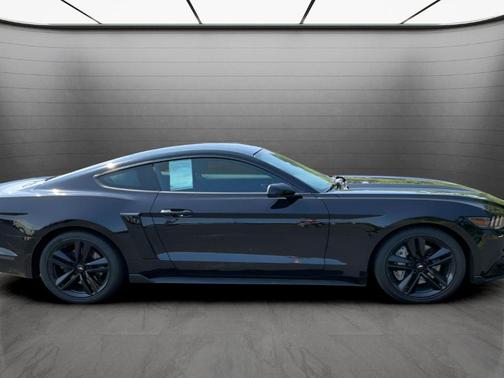 2017 Ford Mustang EcoBoost
