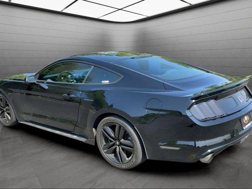 2017 Ford Mustang EcoBoost