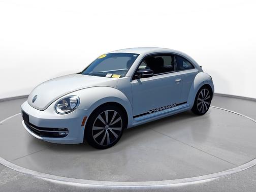 Candy White 2012 Volkswagen Beetle 2dr Cpe DSG 2.0T Turbo PZEV