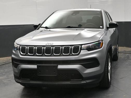 Baltic Gray Metallic Clearcoat 2024 Jeep Compass Sport