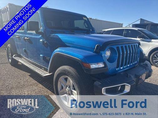 Hydro Blue Pearlcoat 2021 Jeep Gladiator Sport S