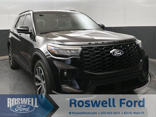 Agate Black Metallic 2027 Ford Explorer ST-Line