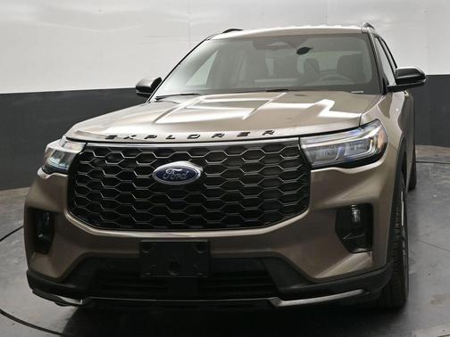 Marsh Gray 2026 Ford Explorer ST-Line