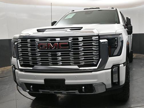 2024 GMC Sierra 2500 Denali