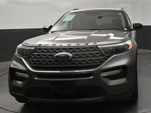 Carbonized Gray Metallic 2023 Ford Explorer XLT