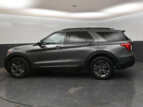 Carbonized Gray Metallic 2023 Ford Explorer XLT