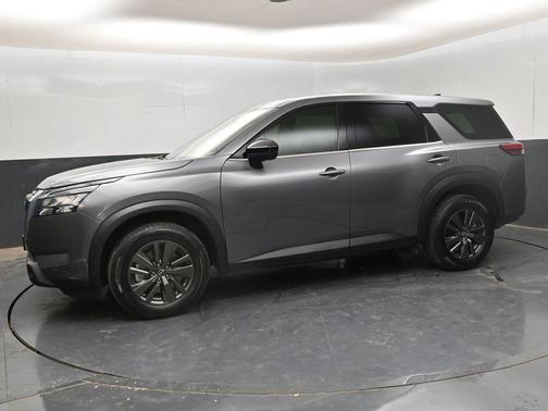2023 Nissan Pathfinder S 4WD