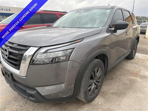 2023 Nissan Pathfinder S 4WD